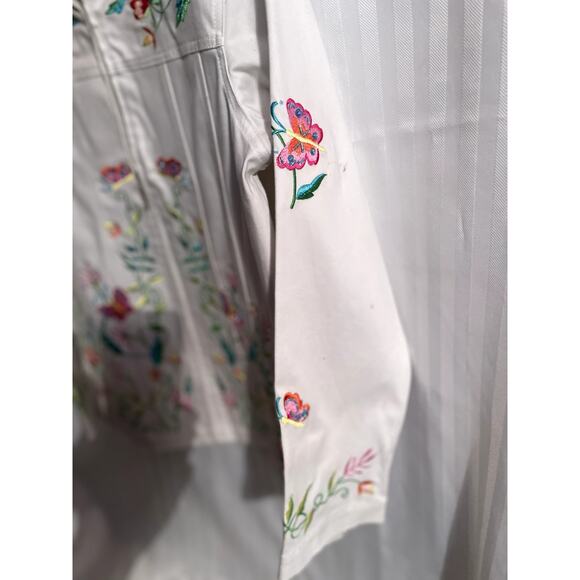 Quacker Factory Jacket Medium Whiter than pic Embroidered butterflies - Picture 6 of 9